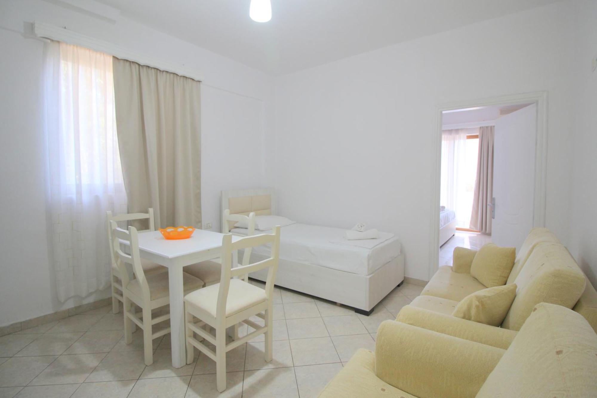 Garden Villa Eva Sarande Exterior photo